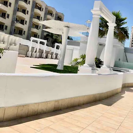 Ocean Garden, Heated Pool, Sunny Terrace,fast Wifi 公寓