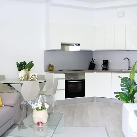 Ocean Garden, Heated Pool, Sunny Terrace,fast Wifi * Costa Adeje (Tenerife)